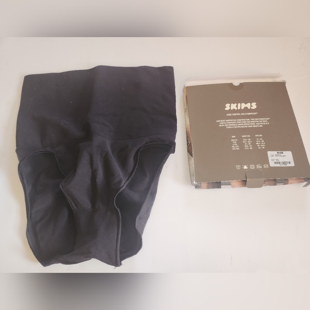 Skims Core Control Brief Nib - image 1